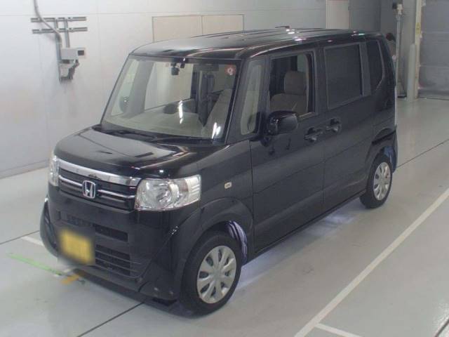 146 HONDA N BOX JF1 2016 г. (CAA Chubu)